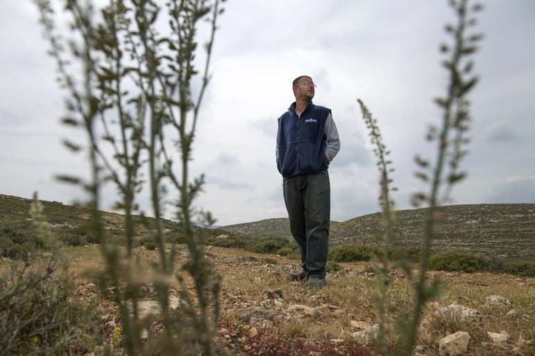 Evicted Israeli pioneers wait and wait for Netanyahu's promised new home