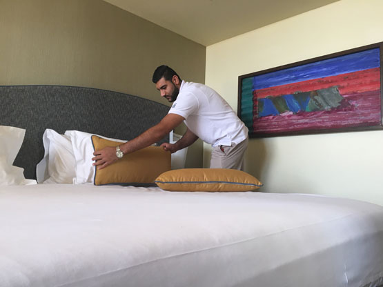 In a first, Israel takes risk hiring Jordanians to wash the dishes, change the sheets at resort hotels
  
