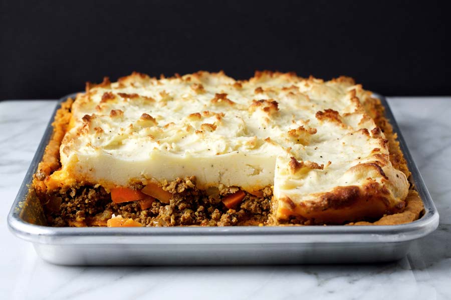 This magnificent Middle Eastern Shepherd's Slab Pie -- a real crowd-pleaser -- is a cynch to make, even if you suffer 'pie-dough-phobia' 