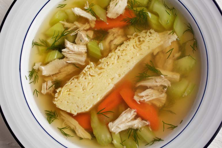 How to make a simple, straight-up, deli-style chicken soup worth crowing about: Bubbie -- and your in-laws -- will be jealous! (Includes FAQs)


  
