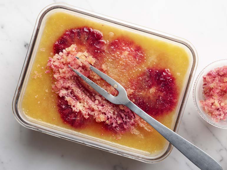 This delicious, dietetic DIY dessert is almost too good to be true --- requires no cooking, barely any prep work



  