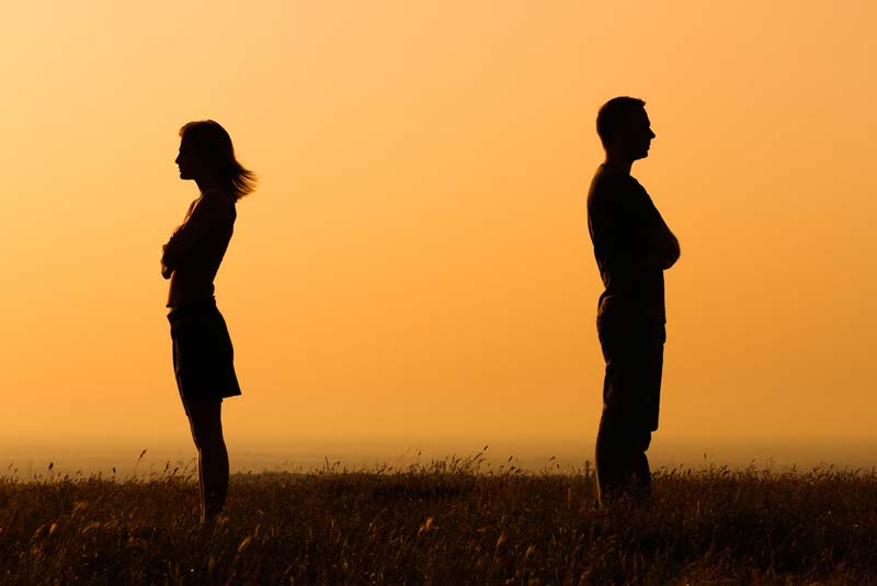 These 4 things almost ALWAYS lead to divorce --- are you doing any of them?

