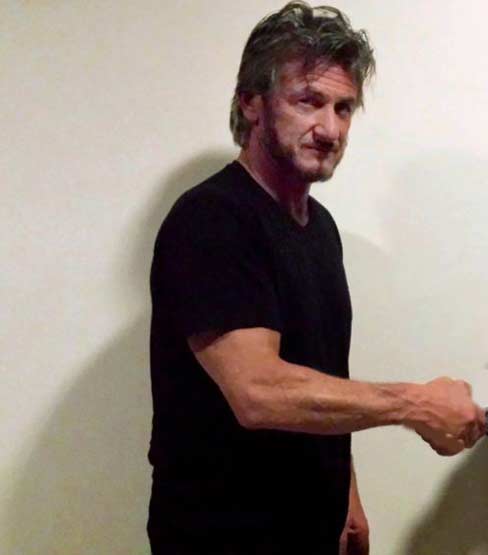 Sean Penn meets the Almighty

 
